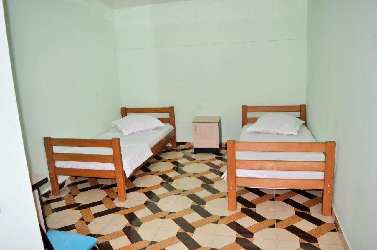 Hotel Tedi Кварели Экстерьер фото